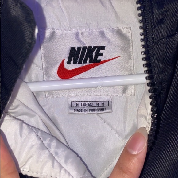 Nike jacket - Picture 4 of 4